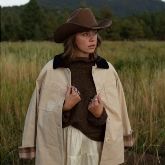 Cute Barn Jacket - UNWORN - Picture 1 of 2